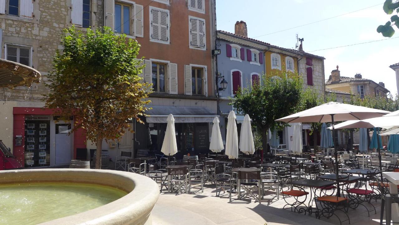 Studio - Fontaine Saint-Paul-Trois-Châteaux Exterior foto